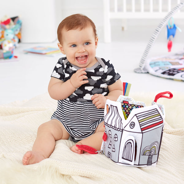 Skip Hop 香港 Sale Vibrant Village Peek & Play Soft Book