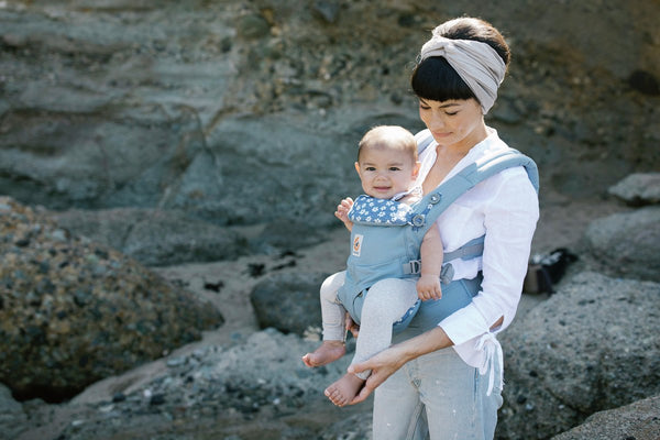 Ergobaby HK Omni 360 Blue Daisies