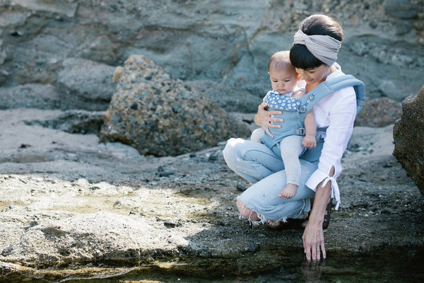 Ergobaby HK Omni 360 Blue Daisies