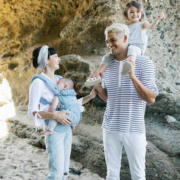 Ergobaby HK Omni 360 Blue Daisies