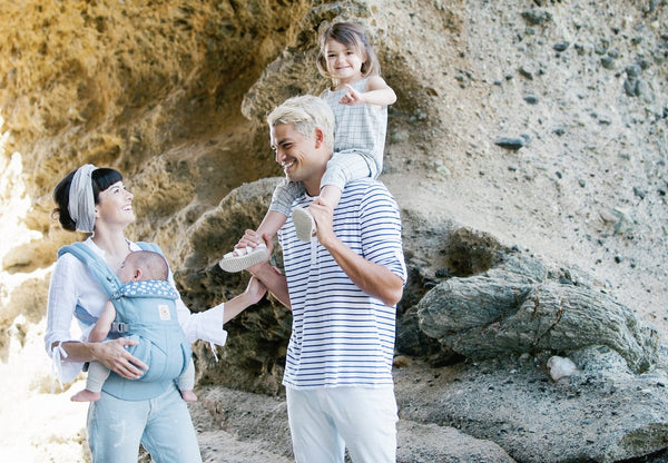 Ergobaby HK Omni 360 Blue Daisies