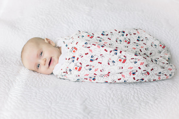 Ergobaby Original Swaddler Hello Kitty - Head In The Clouds